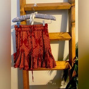 Leaf Pattern Boho Flounce Mini Skirt.